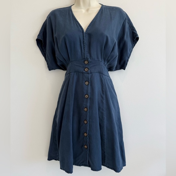 Quince Navy Blue Button-Down Dress - Picture 2 of 7